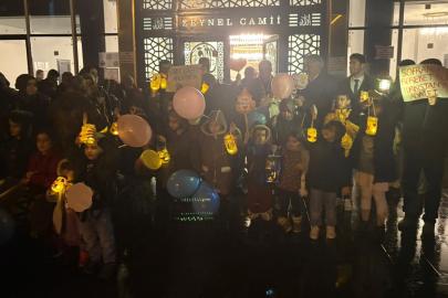 Kahta’da çocuk fener alayı yürüyüşü coşkuyla gerçekleşti