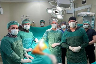 Kalça kemiği kırılan 91 yaşındaki hasta, yeniden ayağa kalktı