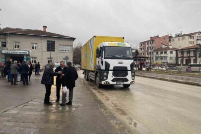 Kamyonun çarptığı adam hayatını kaybetti