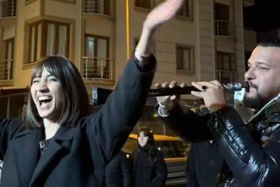 Kanseri yendi, davul-zurna ile kutladı