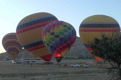 Kapadokya’da balon turizmi 750 bin yolcuyu aştı