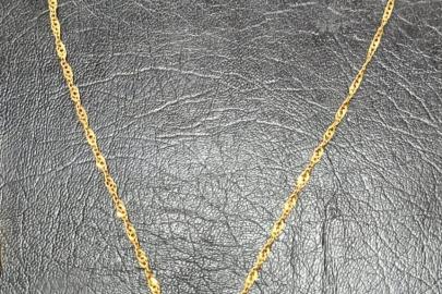 Kapkaç şüphelisi çaldığı kolyeyle yakalandı