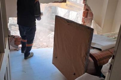 Karacabey’de inşaat çalışması yan binaya zarar verdi