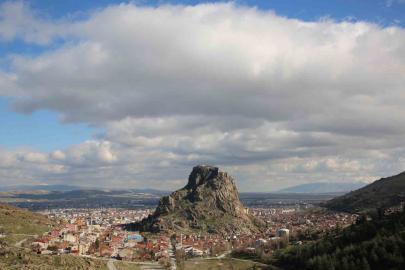 Karahisar Kalesi üzerinde bulutların dansı eşsiz manzaralar ortaya çıkardı