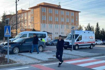 Karaman’da iki otomobil çarpıştı: 1 yaralı