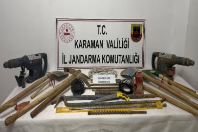 Karaman’da jandarma uyuşturucu ve kazı malzemeleri ele geçirdi