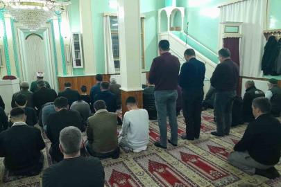 Karapınar’da ilk teravih namazı kılındı