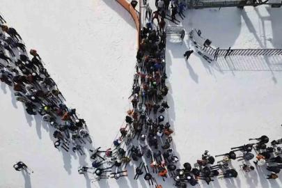 Kars’ta kayağını kapan Sarıkamış’a koştu