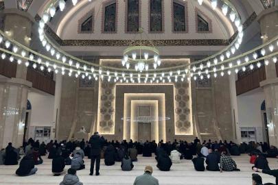 Kars’ta Ramazan’ın ilk teravih namazı kılındı