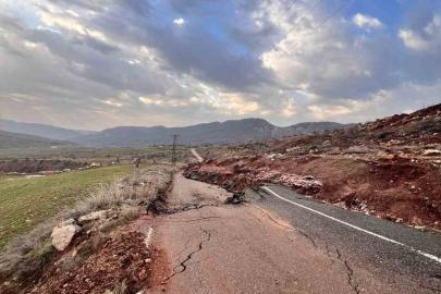 Kasrik’te heyelan alarmı: Köy yolu çöktü, ulaşım durdu