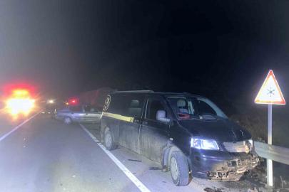 Kastamonu’da minibüs ile otomobil çarpıştı: 4 yaralı
