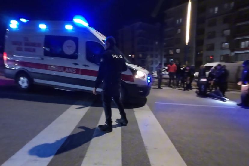 Kavga ettiği kişiye otomobille çarptı: 1 yaralı