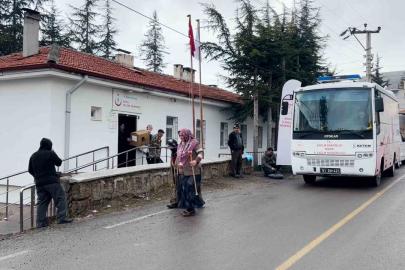 Kayırlı köyünde vatandaşlara mobil sağlık hizmeti