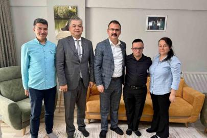 Kaymakam Ateş, öğrencilerin evine konuk oldu