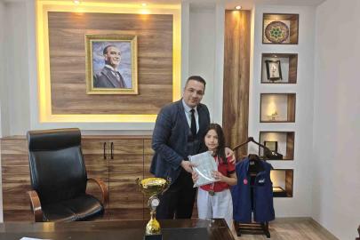 Kaymakam Dalak başarılı sporcu öğrencileri kabul etti