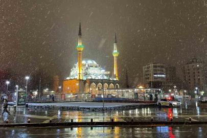 Kayseri’de kar yağışı etkili oldu