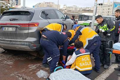 Kayseri’de SUV araç yayaların arasına daldı: 5 yaralı