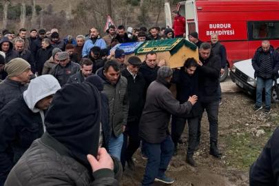 Kazada ağır yaralanan genç 5 günlük yaşam mücadelesini kaybetti