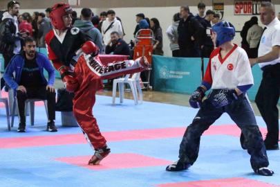 Kick Boks Türkiye Birinciliğinin açılış seremonisi yapıldı