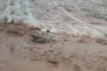 Kırşehir’de sağanak, su baskınlarına neden oldu