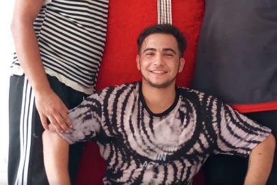 Kocaeli’de tribünden düşen genç taraftar hayatını kaybetti