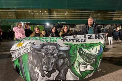 Kocaelispor’a destek için Arjantin’den kilometrelerce yol kat etti