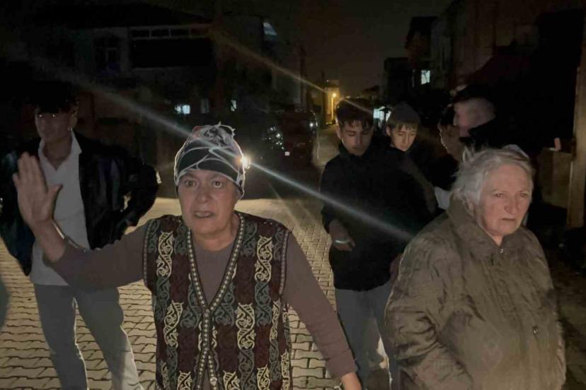 Komşusunun yaktığı mangal yaşlı kadını çılgına çevirdi: "Uçuracak bizi havaya"