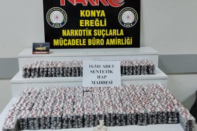 Konya polisinden zehir sevkiyatına darbe: Binlerce hap ele geçirildi