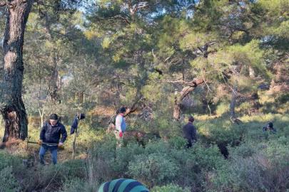 Köylülerden imece usulü temizlik etkinliği