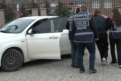 Kredi kartlarını kopyalayarak 2 milyon liradan fazla vurgun yaptılar