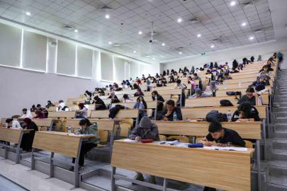 KTO Karatay’da ödüllü deneme sınavı ile YKS provası yapıldı