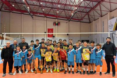 Küçük Erkekler Voleybol Süper Ligi maçları tamamlandı