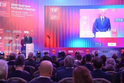 Kültür ve Turizm Bakanı Ersoy, turizm gelirindeki artışa vurgu yaptı