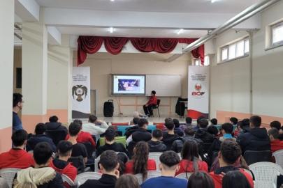 Kütahya’da öğretmen ve öğrencilere terörle mücadele eğitimi