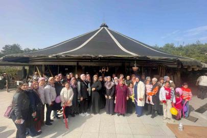 Kütahya’dan İzmir’e "Kadınlarımız Baş Tacımız" buluşması