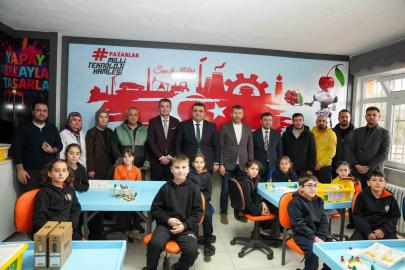 Kütahya’nın Pazarlar İlkokulu’nda Robotik Kodlama Sınıfı hizmete açıldı