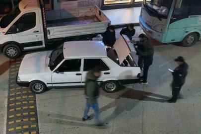 Manisa’da aranan 6 şahıs yakalandı, binlerce hap ele geçirildi