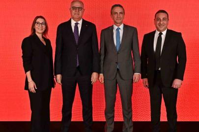 Mehmet Akif Üstündağ: "Ülkenin gururuyuz ve gururu olmaya da devam edeceğiz"