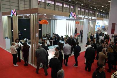 Mersin Büyükşehir Belediyesi, fuarda kentin turizm potansiyelini tanıttı