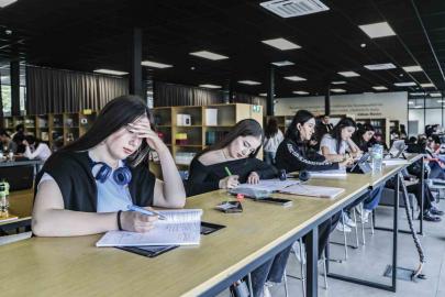 Mersin’de okuma salonları gençlerin ikinci evi oldu
