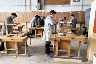 Meslek lisesi öğrencilerinin el emeği ürünleri döner sermayeye kazandırılacak