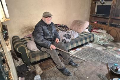 Metruk evde yaşam mücadelesi veren Celal amca huzurevine alındı