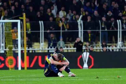 Milan Skriniar, maça devam edemedi