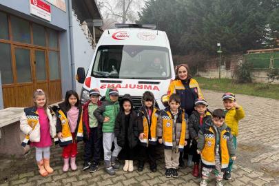 Minilere ağız ve diş sağlığı eğitimi