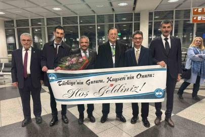 Münih’te Türk heyetine AKİB’ten coşkulu karşılama: Hulusi Akar’a büyük ilgi