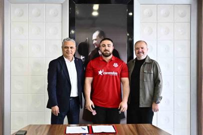 Muratpaşa Belediyesi, Başpehlivan Osman Kan ile sözleşme imzaladı