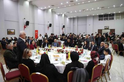Muş’ta Ramazan’ın ilk iftarı şehit yakınları ve gazilerle yapıldı