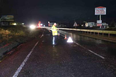 Nevşehir’de yolda oluşan çukurlar, 5 aracı yolda bıraktı