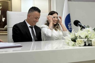 Nikah salonlarında ‘14 Şubat’ yoğunluğu: 14 çift ‘Sevgililer Günü’nde evlendi