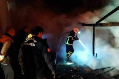 Odunluk yangını ekiplerin hızlı müdahalesi ile söndürüldü